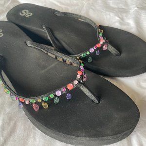 SO Black/Multi-Colored Jewel Sandals, Size 10/11